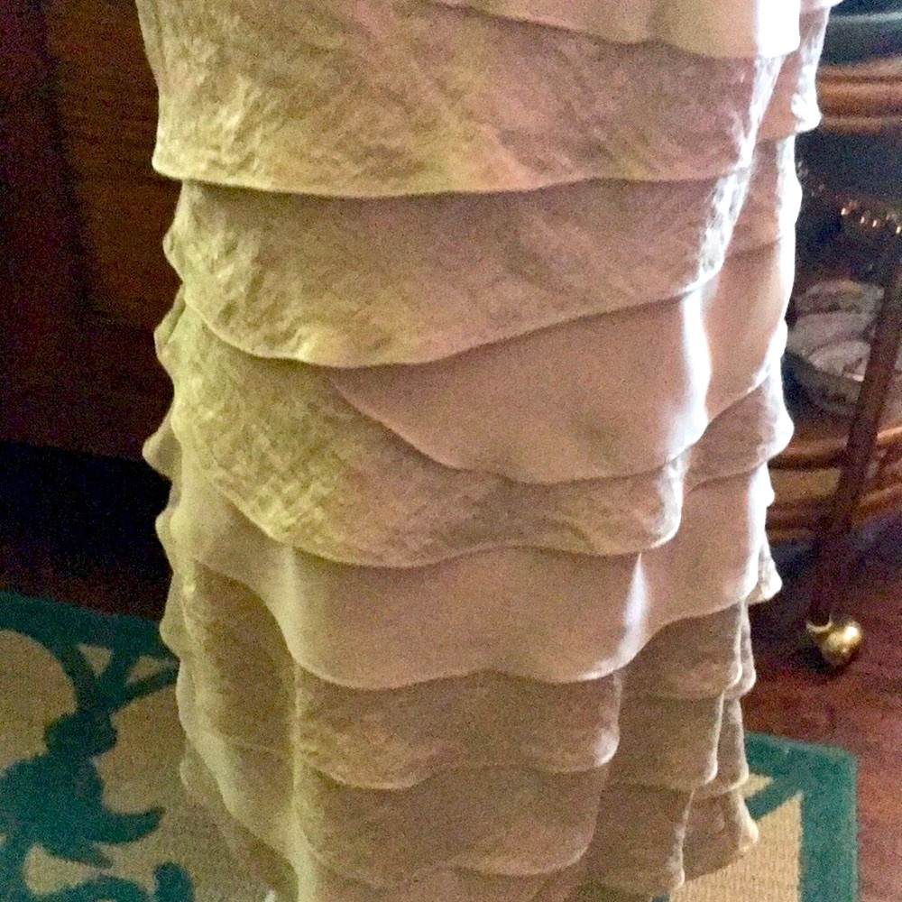 Lovely beige / gold layer formal dress sz 14 - Picture 5 of 6